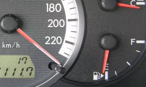 Как установить норму расхода топлива на автомобиль на предприятии